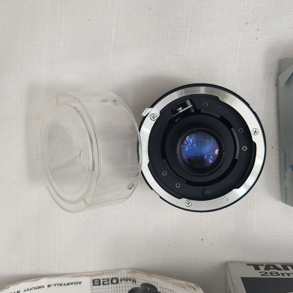 TAMRON 28mm F2.5 BBAR ADAPTALL 02B MANUAL FOCUS WIDE ANGLE LENS & Fd Adapter
